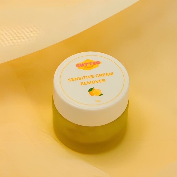 Silky Smooth Lash Cream Remover – Gentle, Effective & Nourishing